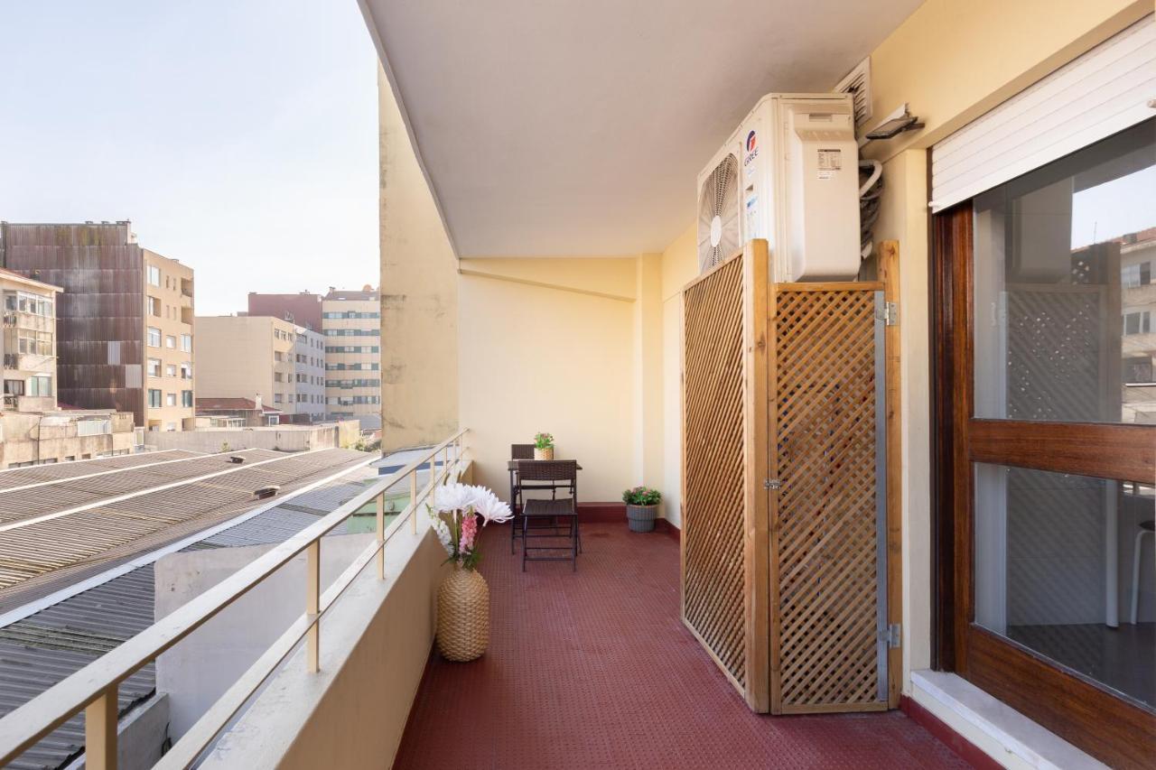 Host Wise - Trendy Bright Flats With Jacuzzi - 5 Min Beach มาโตซีนโญส ภายนอก รูปภาพ